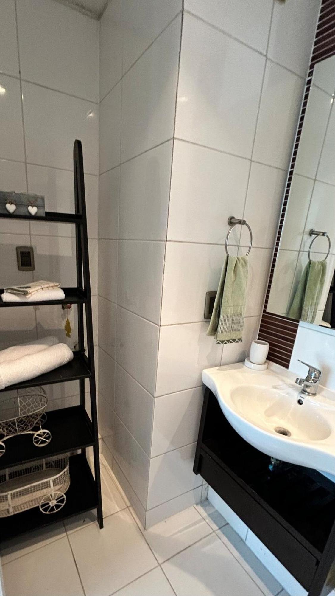 Departamento En Condes, Metro Manquehue * Santiago
