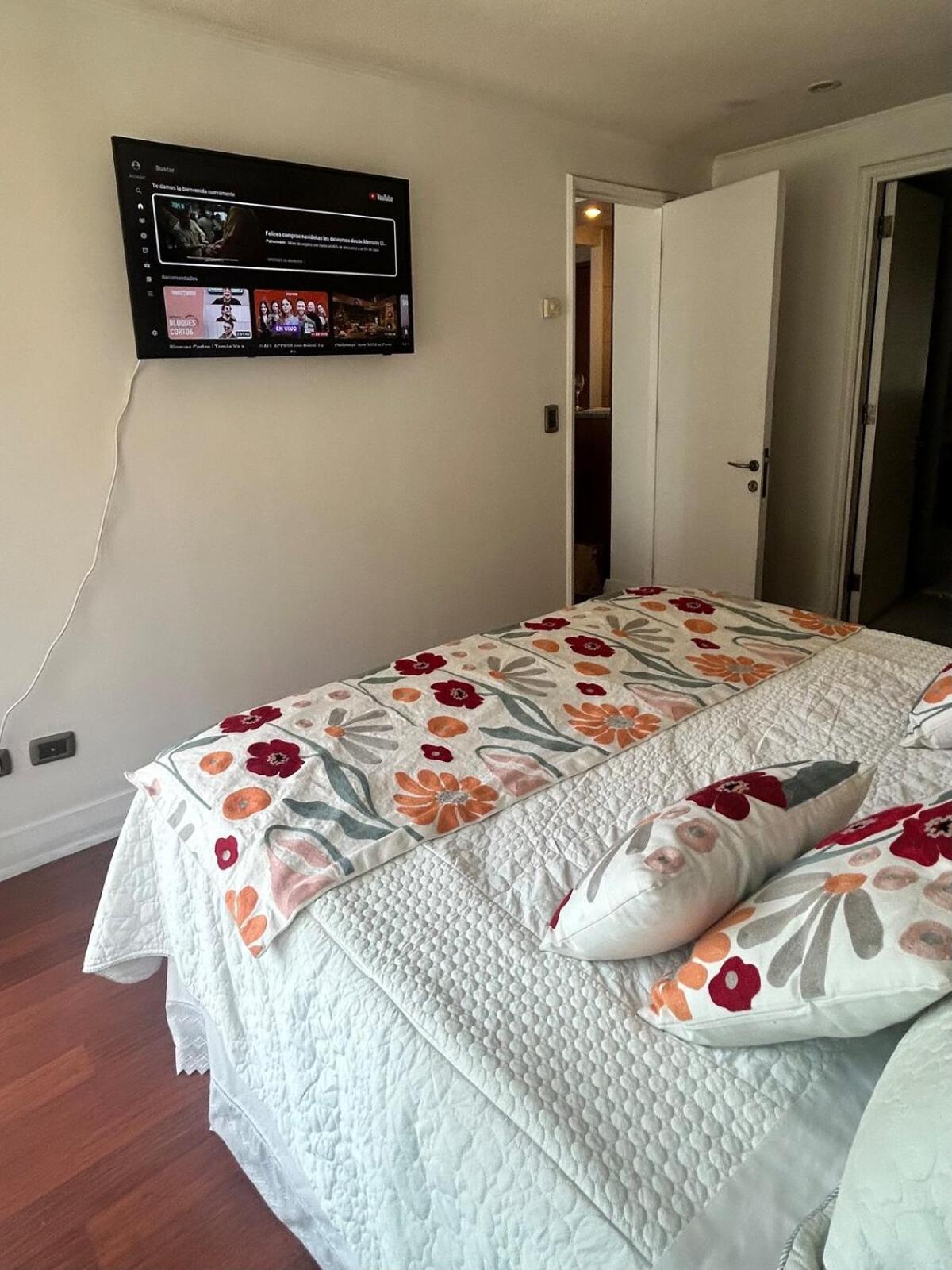 Departamento En Condes, Metro Manquehue Apartment